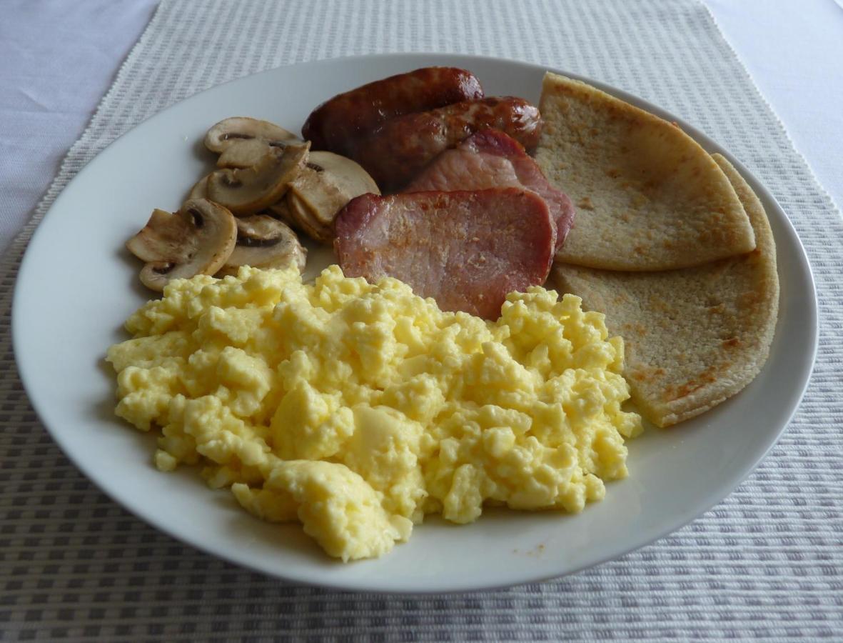 Tanleys B&B Grantown-on-Spey Екстериор снимка