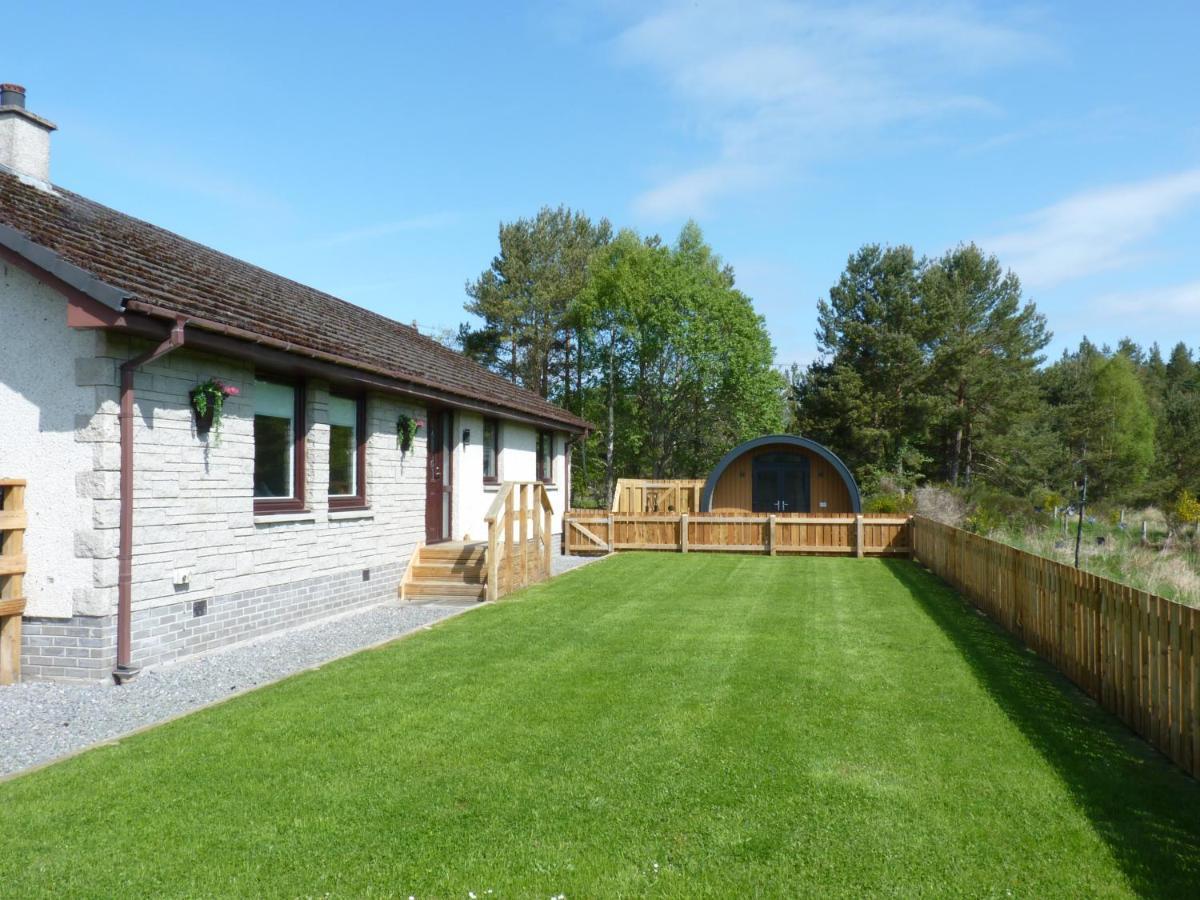 Tanleys B&B Grantown-on-Spey Екстериор снимка